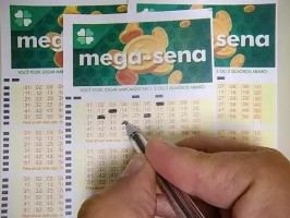 Acumulada, Mega-Sena sorteia R$ 36 milhões nesta quinta...