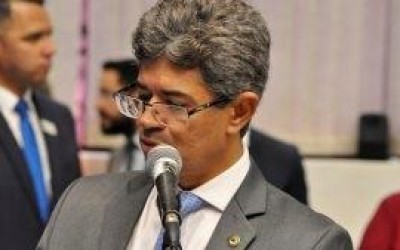 Deputado Rinaldo Modesto confirma filiação ao Podemos