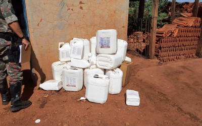 Empresa é autuada por armazenamento ilegal de agrotóxicos