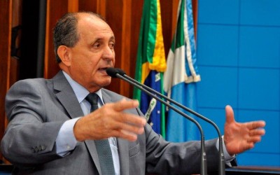 Zé Teixeira pede reativação do Conseleite de MS