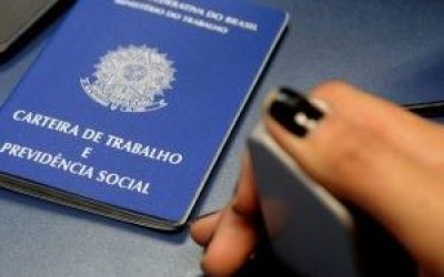 Funtrab começa semana com 2.663 vagas de emprego no Estado 