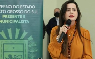 Mara Caseiro solicita reforma da sede da AGRAER em Mundo Novo