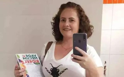 Mulher denuncia vereadora por injúria e invasão de domicílio 