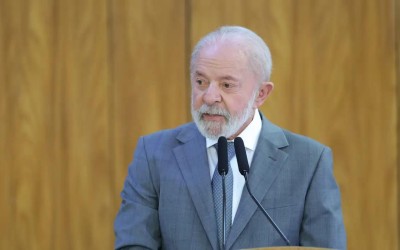 Lula regulamenta a Lei de Reciprocidade Comercial