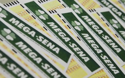 Ninguém acerta Mega-Sena; prêmio acumula para R$ 165 milhões