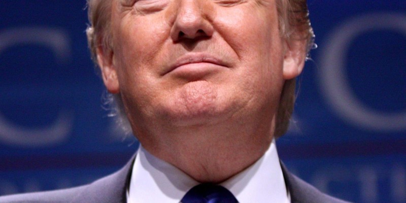Trump firma acordo comercial com a Indonésia, membro pleno do Brics