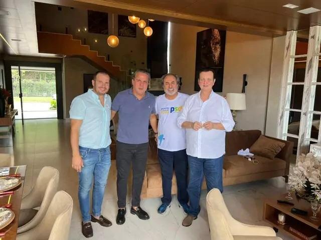 Ayache diz que não é vice, mas almoça com presidente do PSD  Ayache diz que não é vice, mas almoça com presidente do PSD