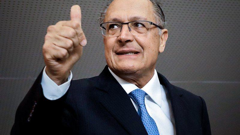 Geraldo Alckmin se filia ao PSB e pode ser o candidato a vice de Lula Geraldo Alckmin se filia ao PSB e pode ser o candidato a vice de Lula