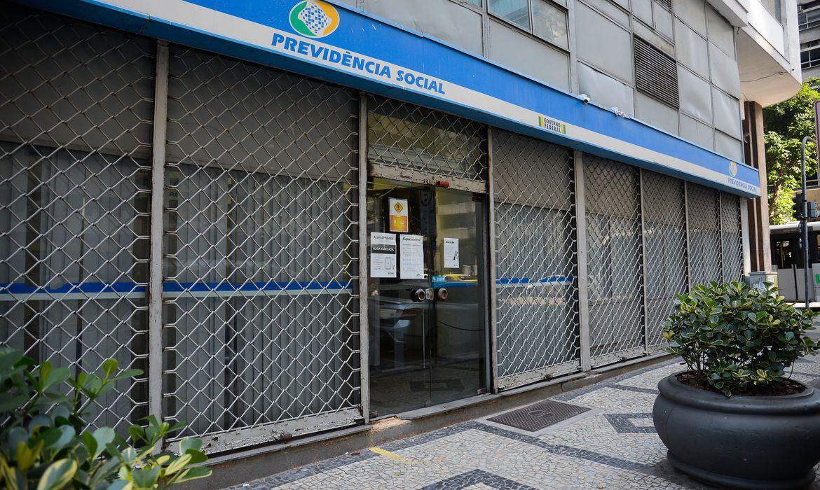 INSS retoma atendimento presencial sem agendamento INSS retoma atendimento presencial sem agendamento