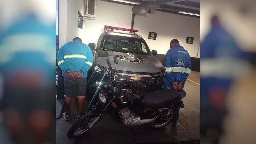 Polícia Militar prende dupla com 7 celulares roubados após arrastão em Campo Grande Polícia Militar prende dupla com 7 celulares roubados após arrastão em Campo Grande