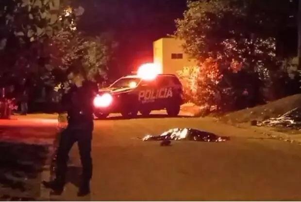 Homem  em Sidrolândia  morre esfaqueado em briga após dar pedrada em carro em MS Homem  em Sidrolândia  morre esfaqueado em briga após dar pedrada em carro em MS