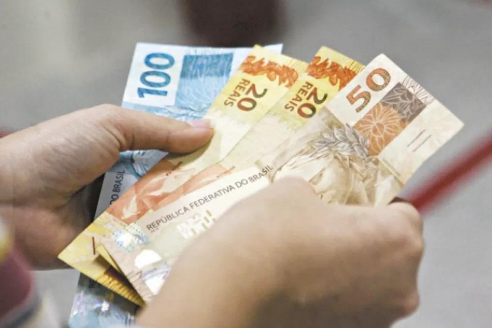 Pedido para sacar até R$ 1.000 do FGTS pode ser feito pelo aplicativo Pedido para sacar até R$ 1.000 do FGTS pode ser feito pelo aplicativo