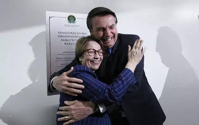 Tereza Cristina vira a "namorada perfeita" dos partidos para vaga ao Senado  Tereza Cristina vira a