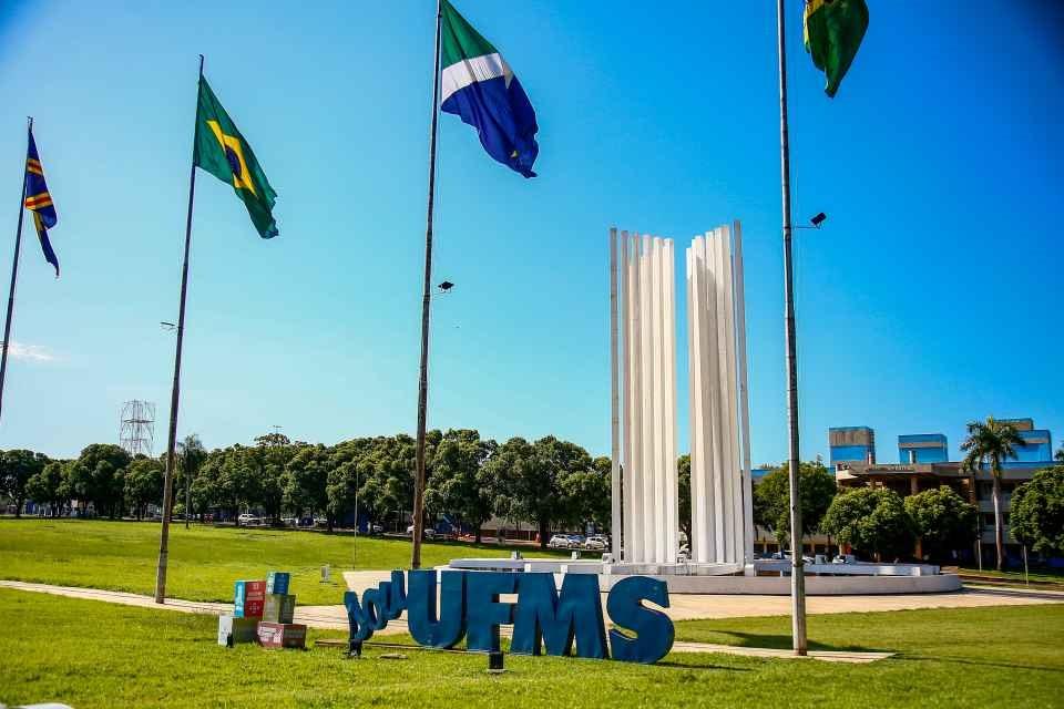 Inscrições para o concurso da UFGD com salários de R$ 4,1 mil terminam dia 6 de maio Inscrições para o concurso da UFGD com salários de R$ 4,1 mil terminam dia 6 de maio