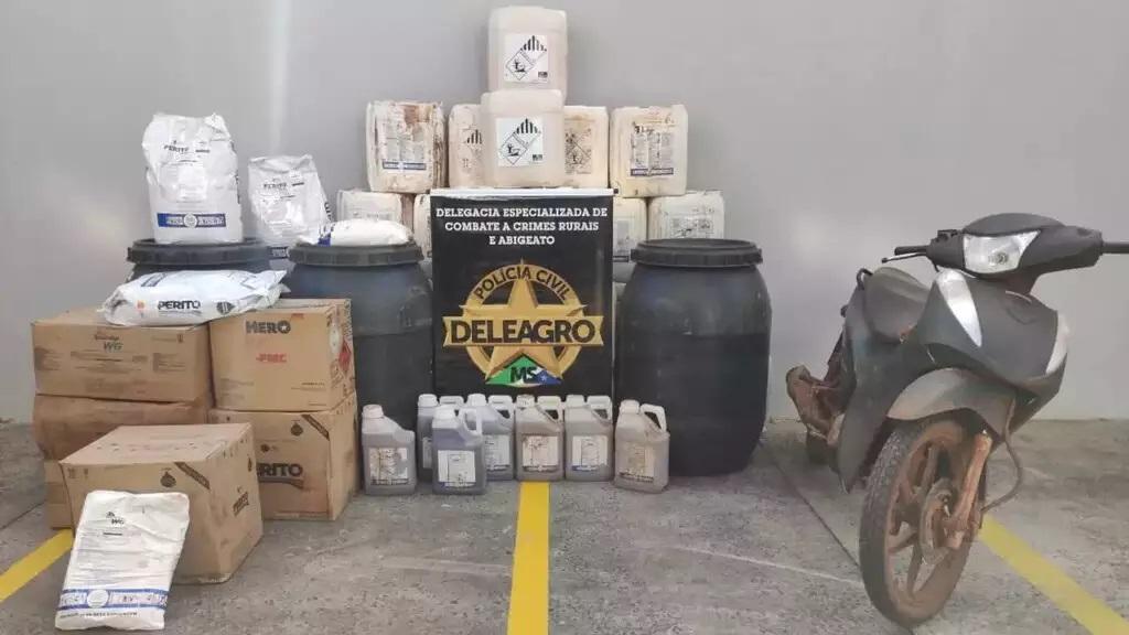 Homem é preso em flagrante por venda ilegal de agrotóxicos  Homem é preso em flagrante por venda ilegal de agrotóxicos