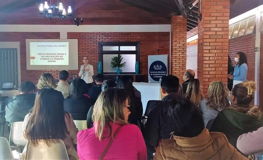 MPT oferta capacitação sobre enfrentamento ao trabalho infantil em Sidrôlandia do MS MPT oferta capacitação sobre enfrentamento ao trabalho infantil em Sidrôlandia do MS