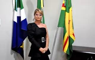 Sidrolândia gastará R$ 248 mil com 167 celulares para prefeita falar com staff  Sidrolândia gastará R$ 248 mil com 167 celulares para prefeita falar com staff