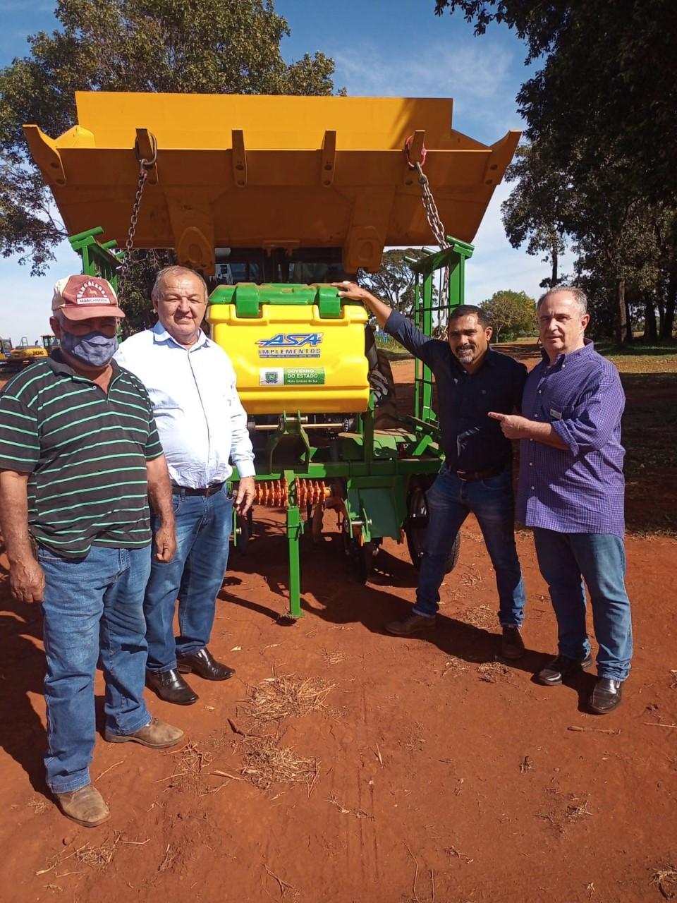 Em Bodoquena, agricultura familiar terá reforço de maquinário após pedido de Neno Razuk Em Bodoquena, agricultura familiar terá reforço de maquinário após pedido de Neno Razuk