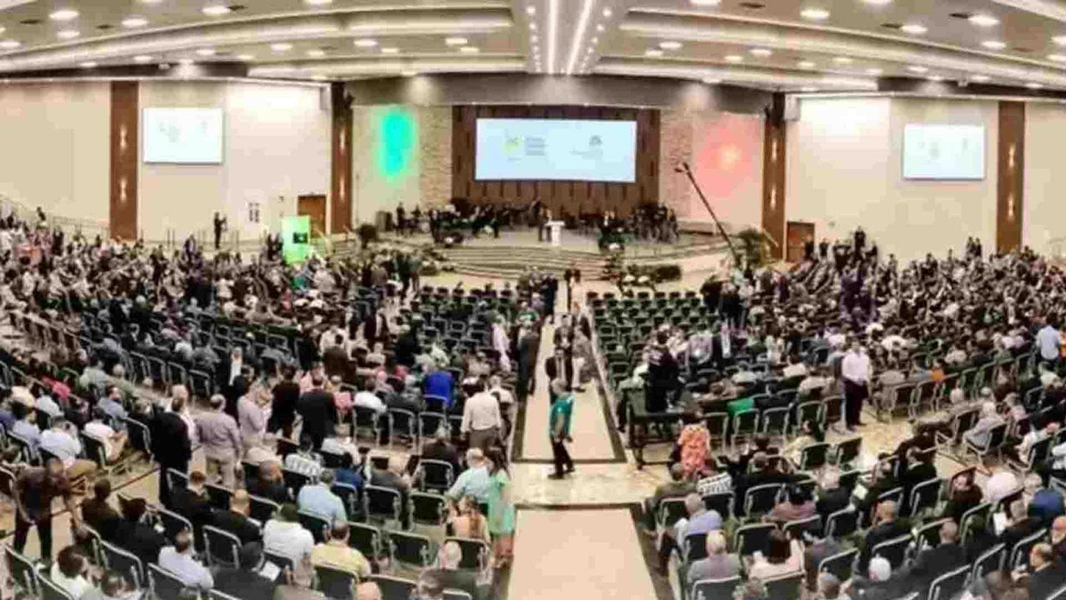 Igreja presbiteriana reduz tom contra esquerda, mas mantém brecha para punição Igreja presbiteriana reduz tom contra esquerda, mas mantém brecha para punição