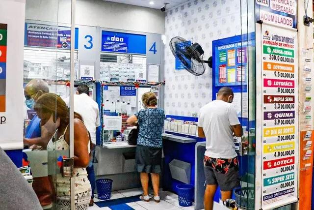 Mega-Sena acumula, mas 5 apostas de MS faturam R$ 22,9 mil na quina  Mega-Sena acumula, mas 5 apostas de MS faturam R$ 22,9 mil na quina