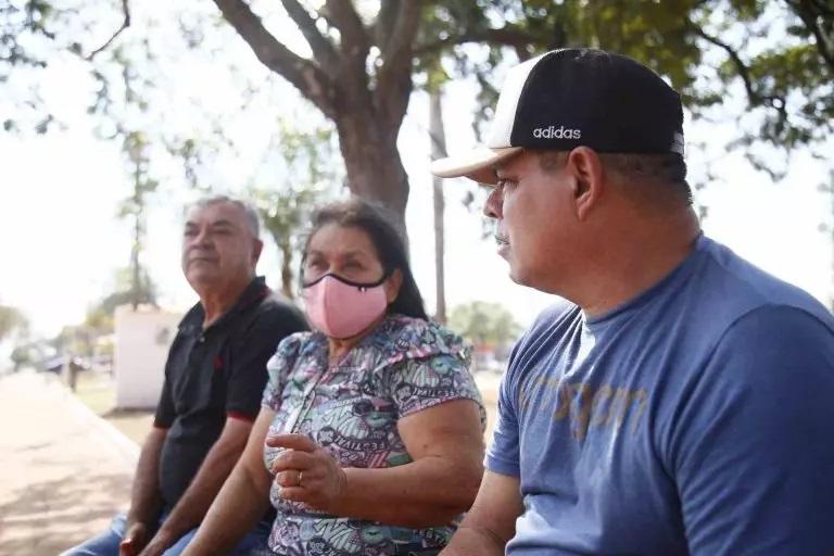 Com atestado de óbito e até lápide em cemitério, Cilas briga na Justiça de MS para provar que está vivo ,um mordo de Sidrolãndia. Com atestado de óbito e até lápide em cemitério, Cilas briga na Justiça de MS para provar que está vivo ,um mordo de Sidrolãndia.