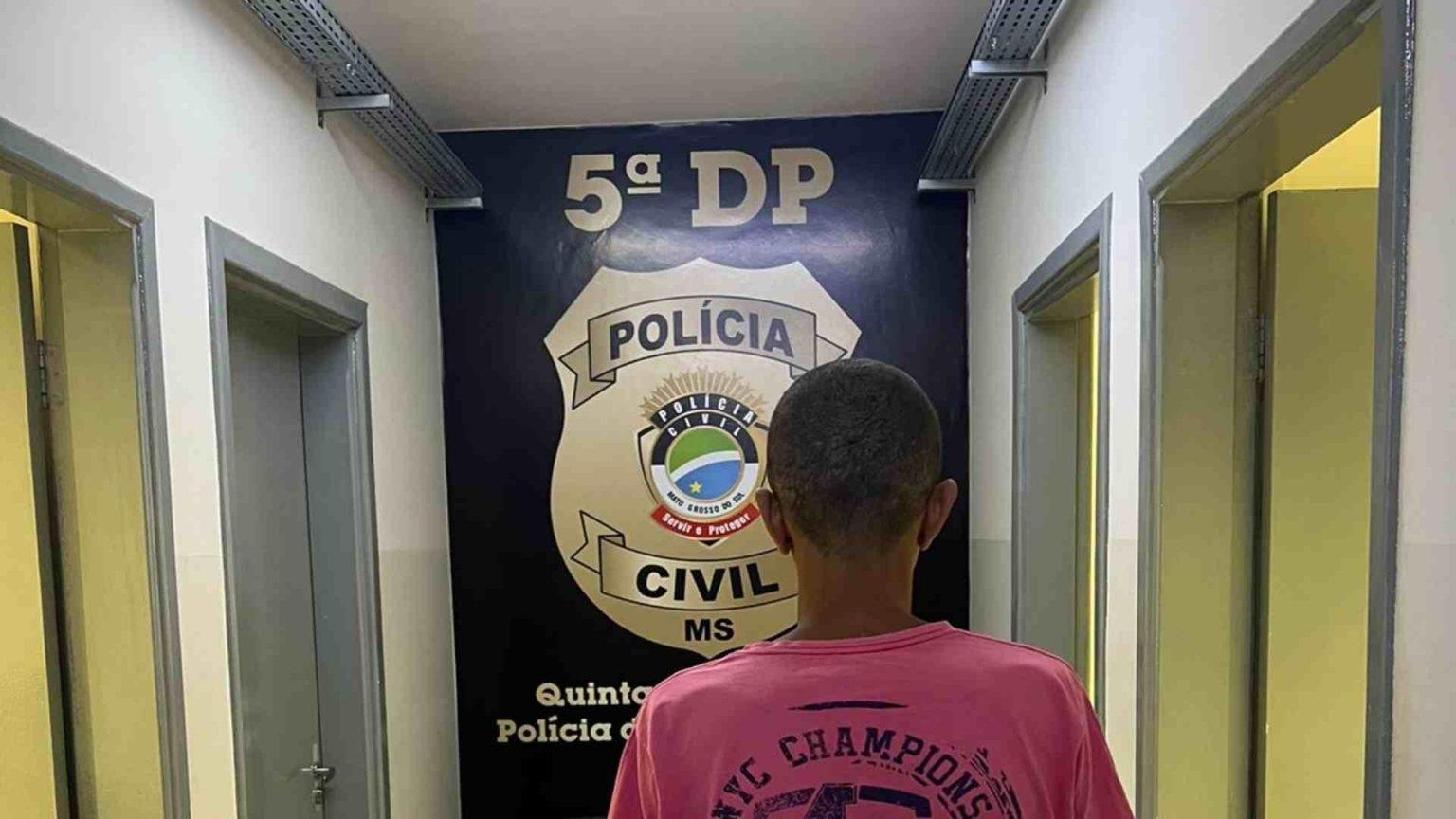 Preso que fugiu de hospital e sequestrou motorista diz que queria visitar o pai Preso que fugiu de hospital e sequestrou motorista diz que queria visitar o pai