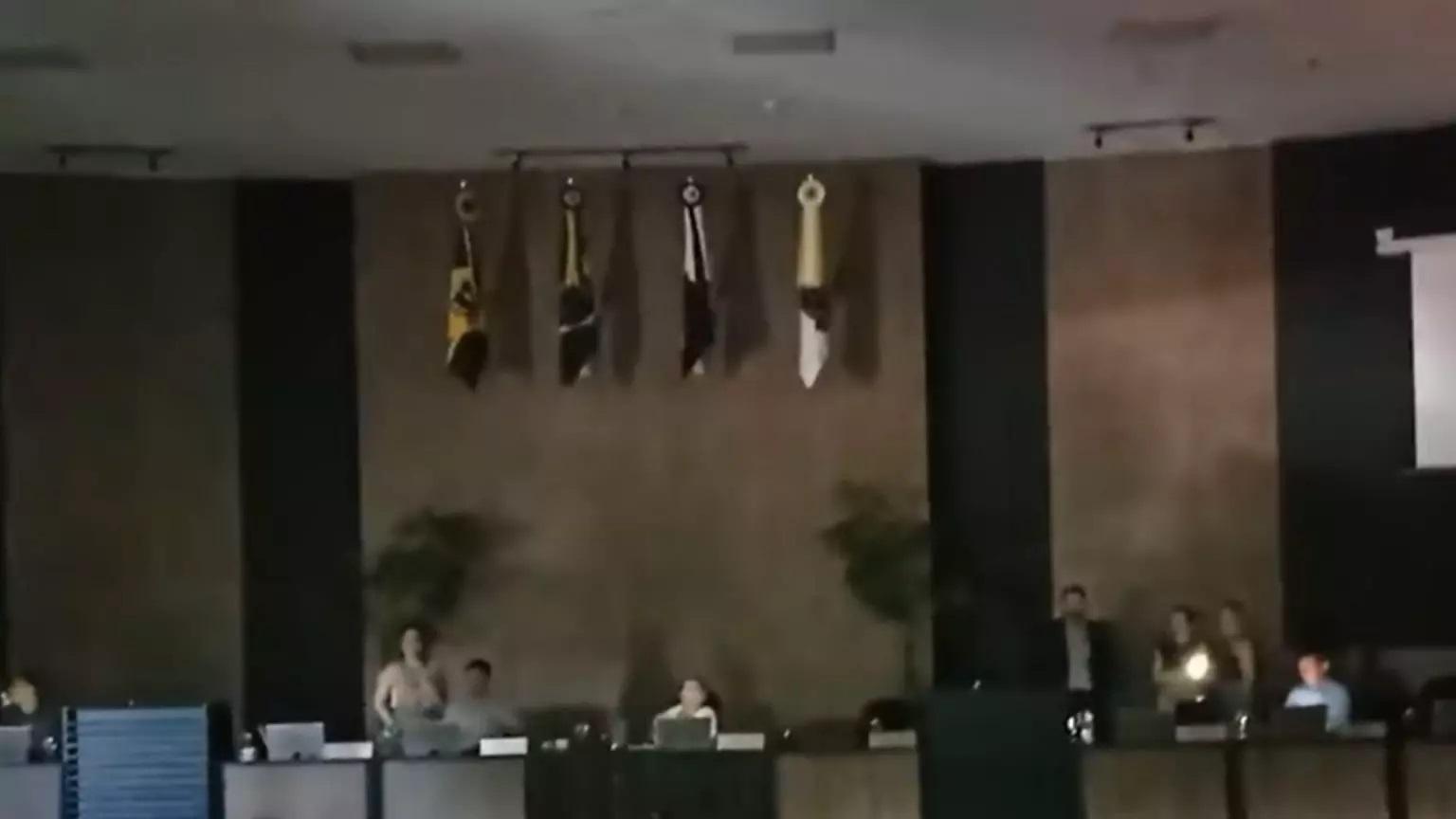 Após vereadores pedirem espaço de manifestação, Câmara de Sidrolândia tem apagão Após vereadores pedirem espaço de manifestação, Câmara de Sidrolândia tem apagão