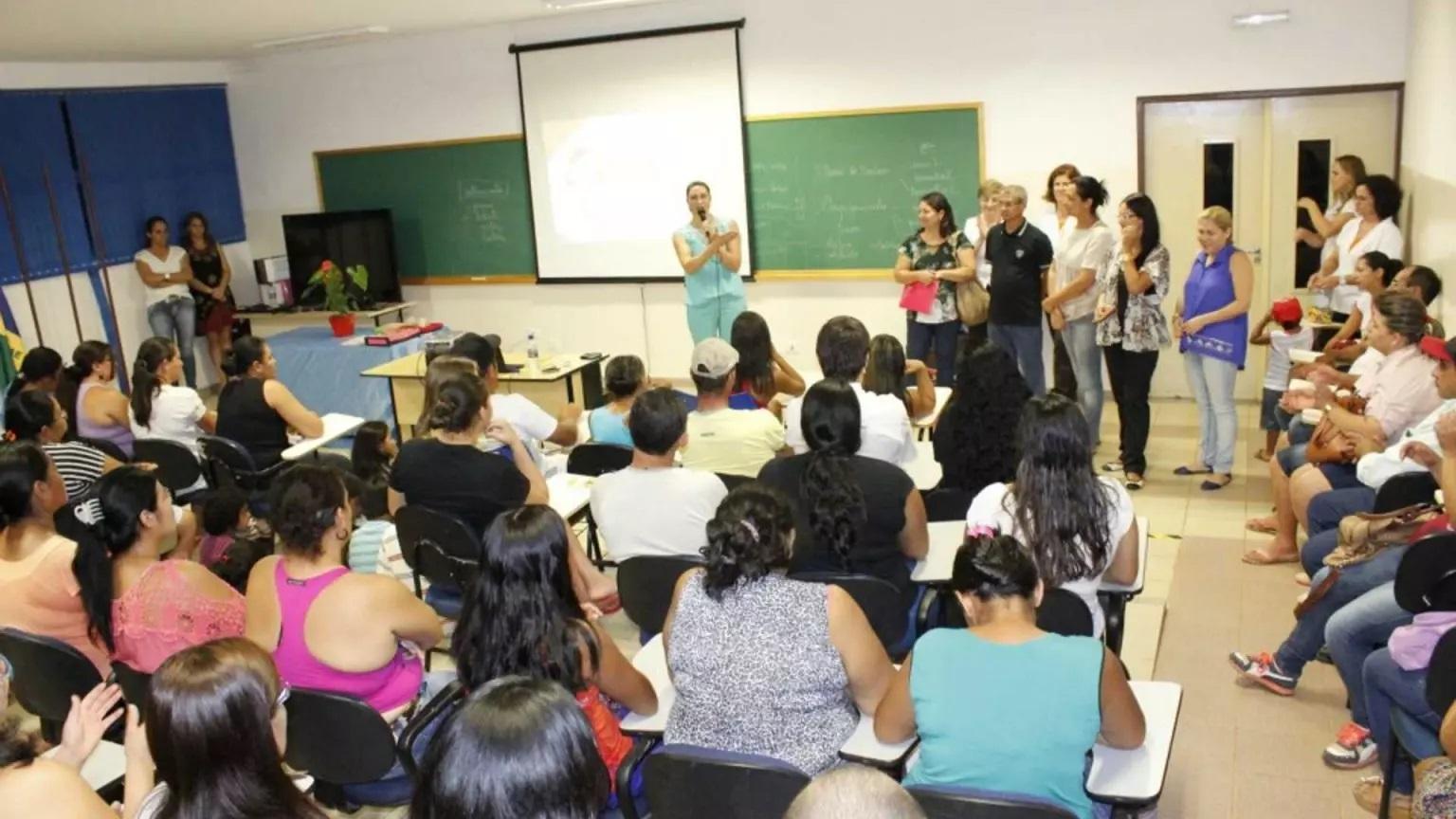 Justiça cita lei federal e determina que prefeitura de MS conceda reajuste a professores Justiça cita lei federal e determina que prefeitura de MS conceda reajuste a professores