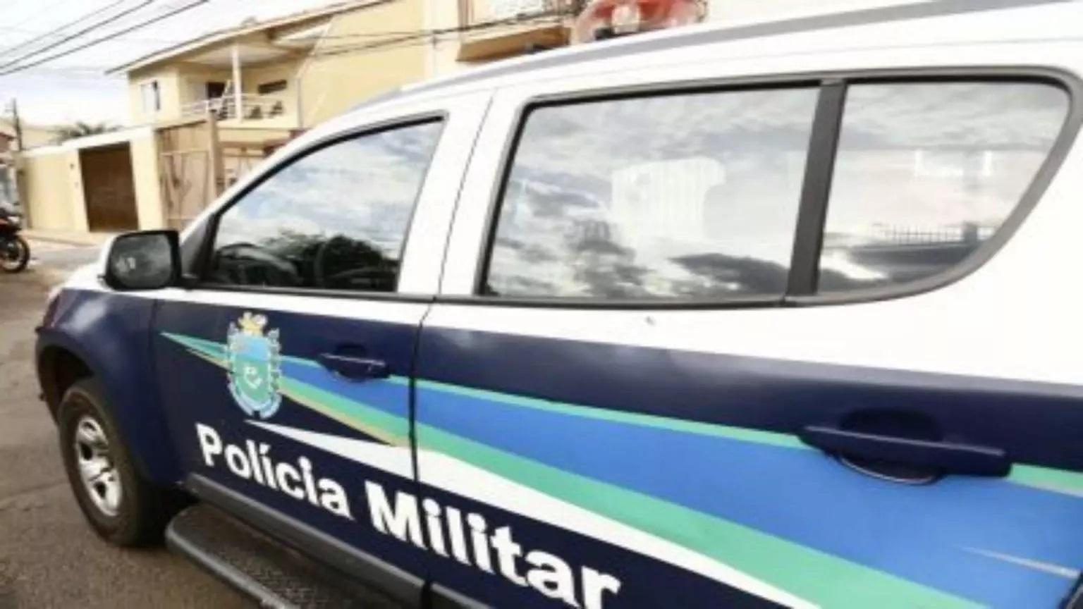 Irmão flagra menina de 7 anos sendo estuprada pelo avô e idoso foge em Sidrolândia. Irmão flagra menina de 7 anos sendo estuprada pelo avô e idoso foge em Sidrolândia.