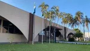 Sidrolândia contrata empresa por R$ 1,3 milhão para instalação de lâmpadas de LED Sidrolândia contrata empresa por R$ 1,3 milhão para instalação de lâmpadas de LED