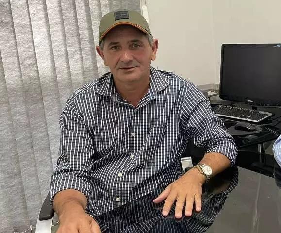 Tribunal anula decisão e manda afastar vereador acusado de corrupção em  Tribunal anula decisão e manda afastar vereador acusado de corrupção em