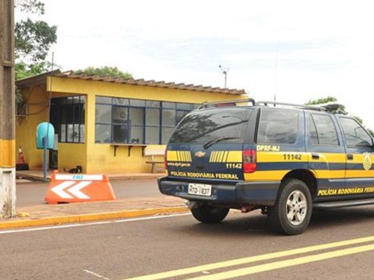 Maconha e sementes da droga são encontrados em Saveiro em Sidrolândia com destino a Campo Grande Maconha e sementes da droga são encontrados em Saveiro em Sidrolândia com destino a Campo Grande