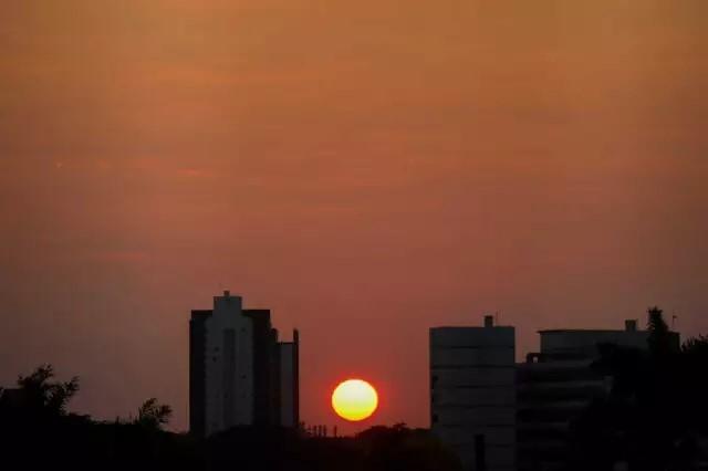 Sol predomina e máxima deve atingir os 38ºC nesta quarta em MS  Sol predomina e máxima deve atingir os 38ºC nesta quarta em MS