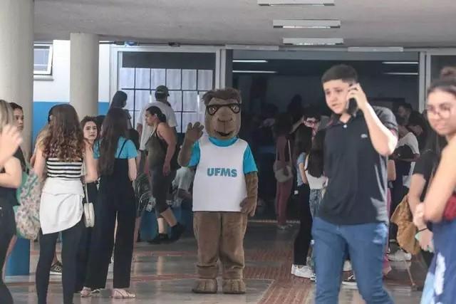 Com 6 mil vagas, UFMS abre inscrições do vestibular na segunda  Com 6 mil vagas, UFMS abre inscrições do vestibular na segunda