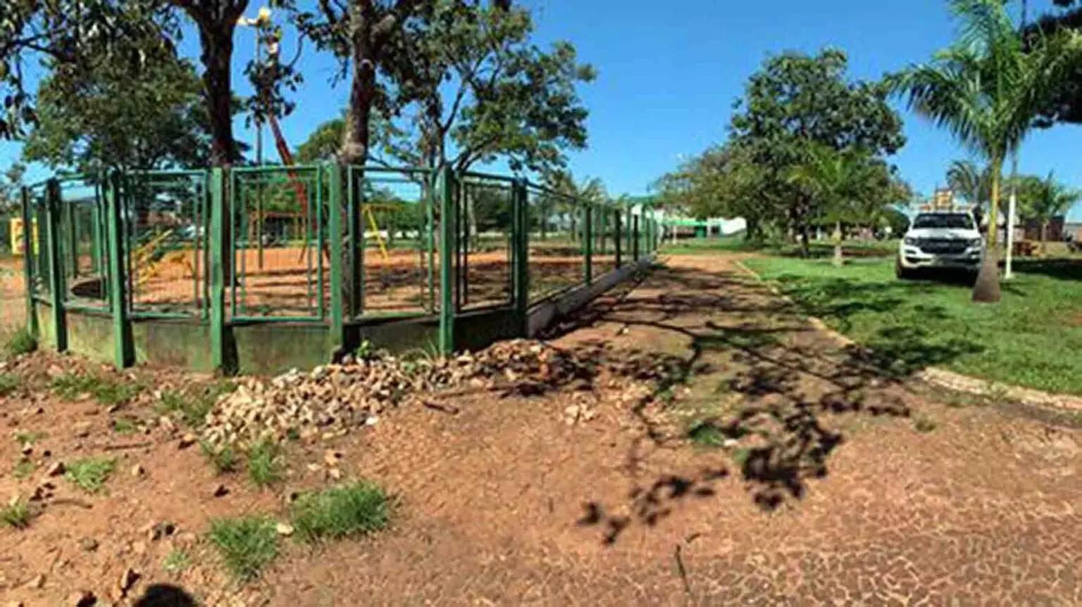 Com aditivo, custo de revitalização de praça em Sidrolândia supera R$ 1,2 milhão Com aditivo, custo de revitalização de praça em Sidrolândia supera R$ 1,2 milhão