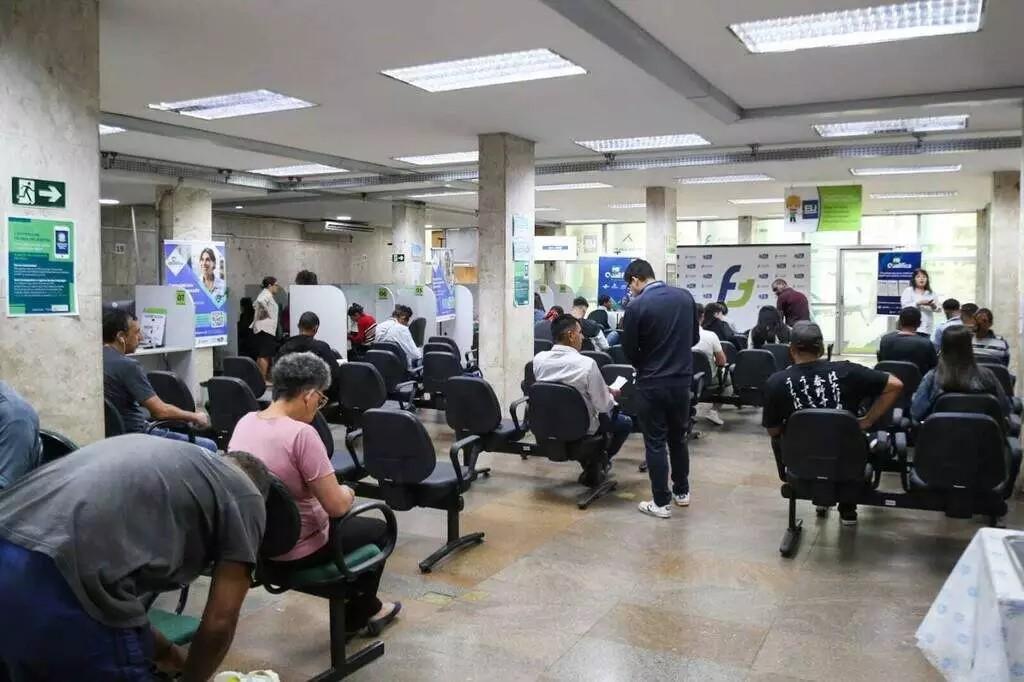De vendedor a garçom, Funtrab oferta 1,7 mil vagas de trabalho em Campo Grande  De vendedor a garçom, Funtrab oferta 1,7 mil vagas de trabalho em Campo Grande