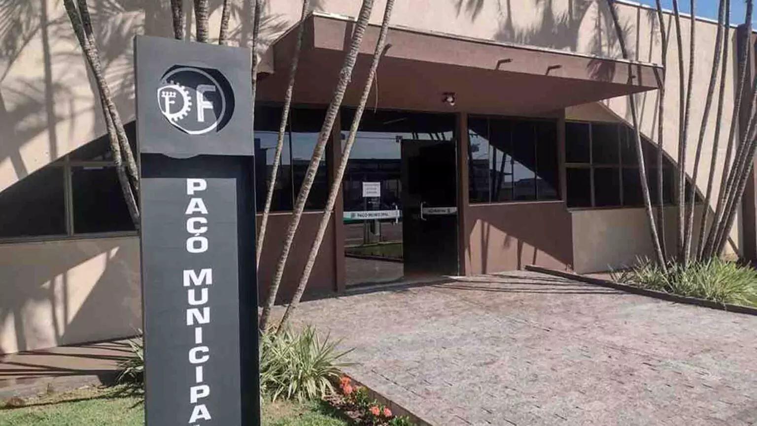 Produtos para a merenda escolar em Sidrolândia poderão custar até R$ 1,7 milhão Produtos para a merenda escolar em Sidrolândia poderão custar até R$ 1,7 milhão