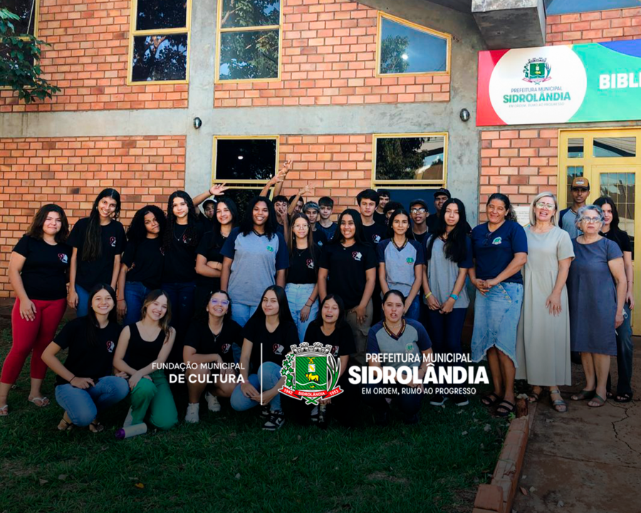 Alunos do 9º ano da Escola Pedro Aleixo participam de atividade de Contação de Histórias na Biblioteca Municipal Alunos do 9º ano da Escola Pedro Aleixo participam de atividade de Contação de Histórias na Biblioteca Municipal