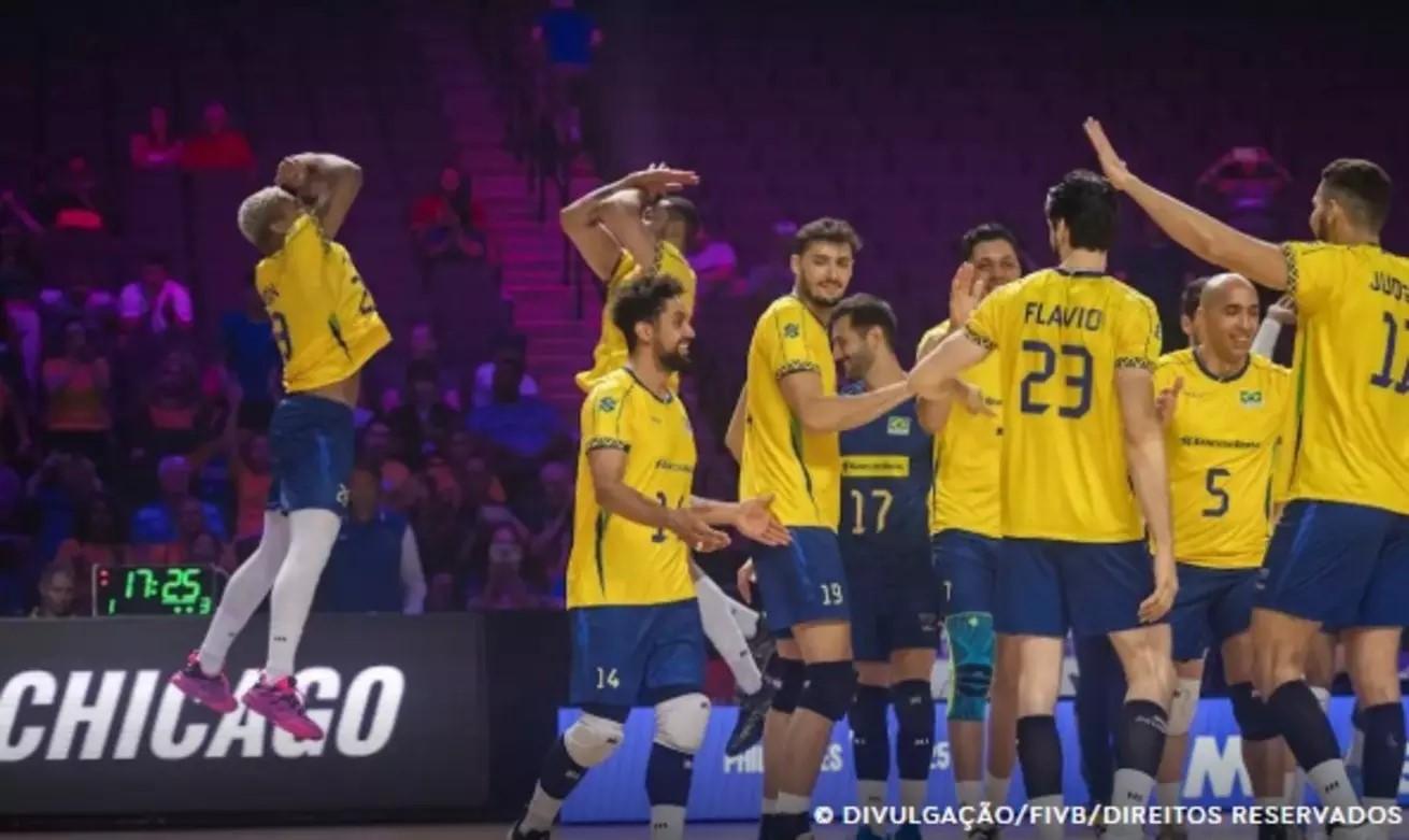Brasil vence Canadá por 3 sets a 0 na Liga das Nações de Vôlei Brasil vence Canadá por 3 sets a 0 na Liga das Nações de Vôlei