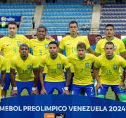 Na próxima terça-feira (3), às 16h (horário de Brasília), a delegação do Brasil pega voo para a cidade de Guayaquil (Equador), na qual enfrenta a seleção local no estádio Monumental Isidro Romero Carbo a partir das 20h da próxima quinta-feira (5) em parti Na próxima terça-feira (3), às 16h (horário de Brasília), a delegação do Brasil pega voo para a cidade de Guayaquil (Equador), na qual enfrenta a seleção local no estádio Monumental Isidro Romero Carbo a partir das 20h da próxima quinta-feira (5) em parti