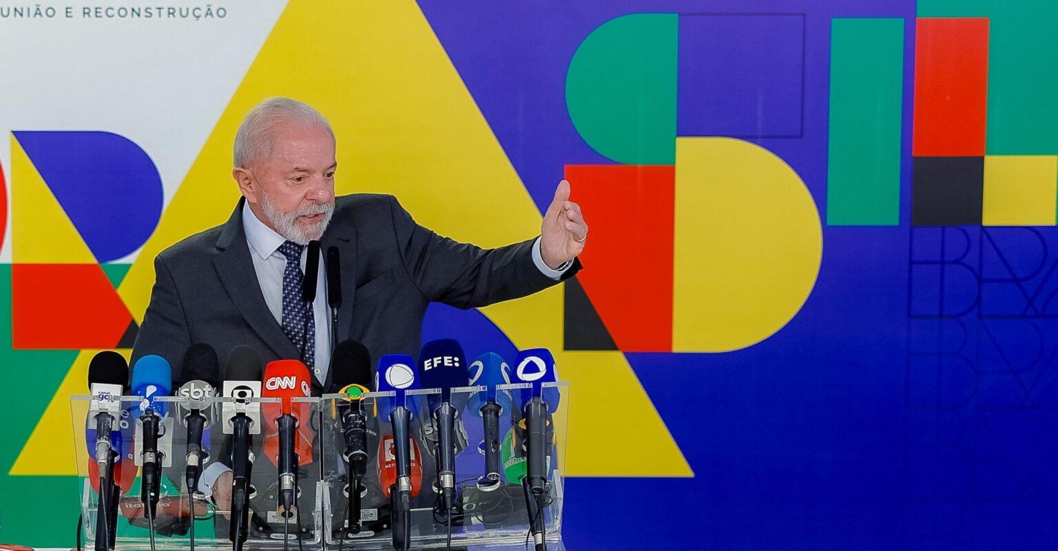 Fraudes no INSS: Lula diz que regras afrouxaram no governo passado Especial para O JacaréBy Especial para O Jacaré03/06/2025 Fraudes no INSS: Lula diz que regras afrouxaram no governo passado Especial para O JacaréBy Especial para O Jacaré03/06/2025