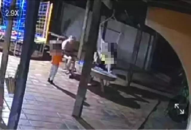 Menino de 2 anos dispara arma acidentalmente e mata a mãe, diz polícia... veja mais em https://www.campograndenews.com.br/cidades/interior/menino-de-2-anos-dispara-arma-acidentalmente-e-mata-a-mae-diz-policia Menino de 2 anos dispara arma acidentalmente e mata a mãe, diz polícia... veja mais em https://www.campograndenews.com.br/cidades/interior/menino-de-2-anos-dispara-arma-acidentalmente-e-mata-a-mae-diz-policia