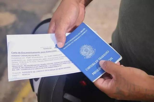 Semana começa com 3 mil vagas de trabalho abertas na Capital Semana começa com 3 mil vagas de trabalho abertas na Capital