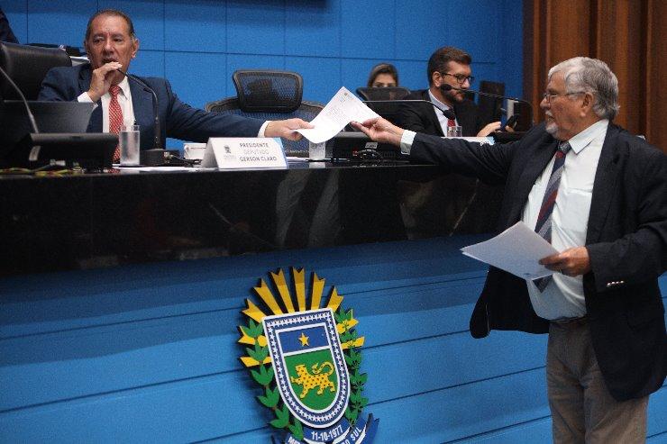 Sidrolândia: Zeca propõe abertura de vagas para assentados no curso de Direito da UEMS Sidrolândia: Zeca propõe abertura de vagas para assentados no curso de Direito da UEMS