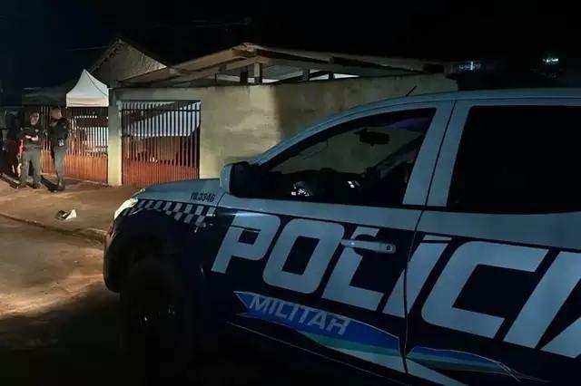 Vigilante tira a própria vida após atirar em companheira... veja mais em https://www.campograndenews.com.br/cidades/interior/vigilante-tira-a-propria-vida-apos-atirar-em-companheira Vigilante tira a própria vida após atirar em companheira... veja mais em https://www.campograndenews.com.br/cidades/interior/vigilante-tira-a-propria-vida-apos-atirar-em-companheira