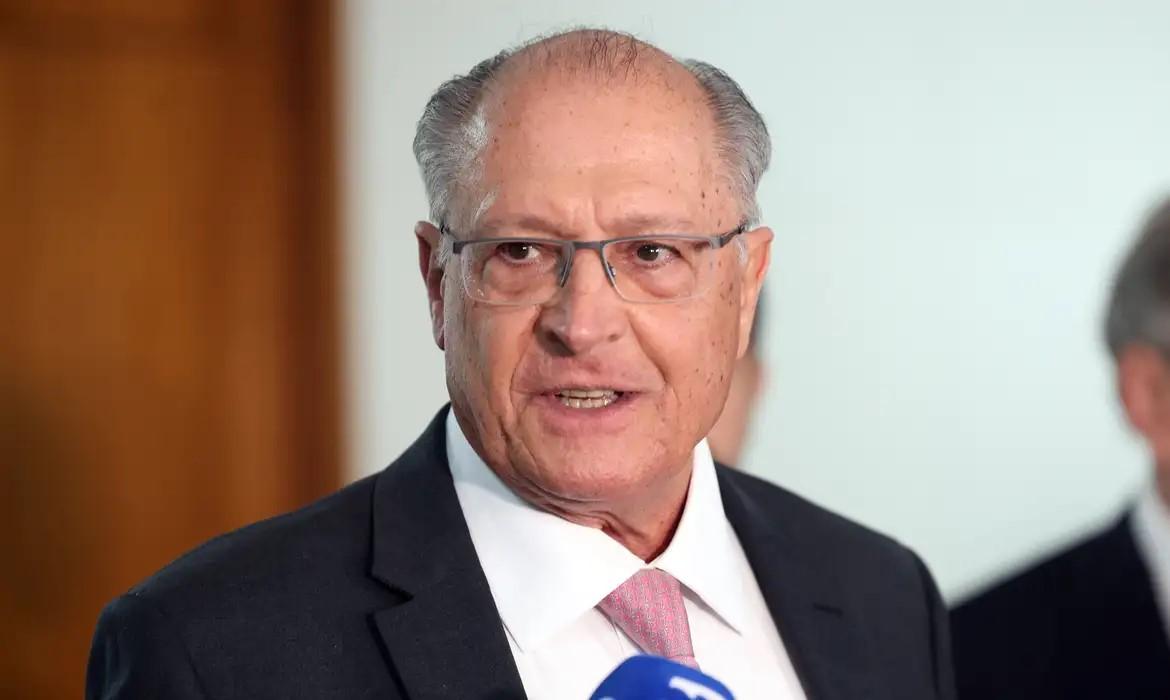 Alckmin conversa com secretário de Comércio dos EUA sobre tarifaço Alckmin conversa com secretário de Comércio dos EUA sobre tarifaço