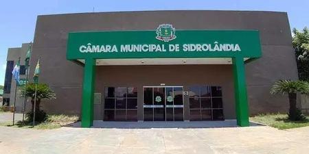 Câmara de Sidrolândia aprova requerimento para cumprimento de decisão judicial de afastamento do Secretário de Saúde Luiz Carlos Alves da Silva Câmara de Sidrolândia aprova requerimento para cumprimento de decisão judicial de afastamento do Secretário de Saúde Luiz Carlos Alves da Silva
