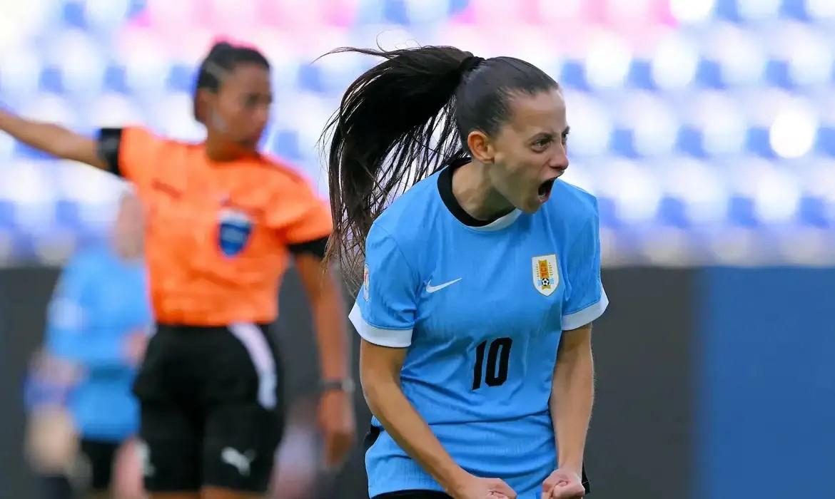 Com gol "brasileiro", Uruguai vence Peru pela Copa América Feminina Com gol