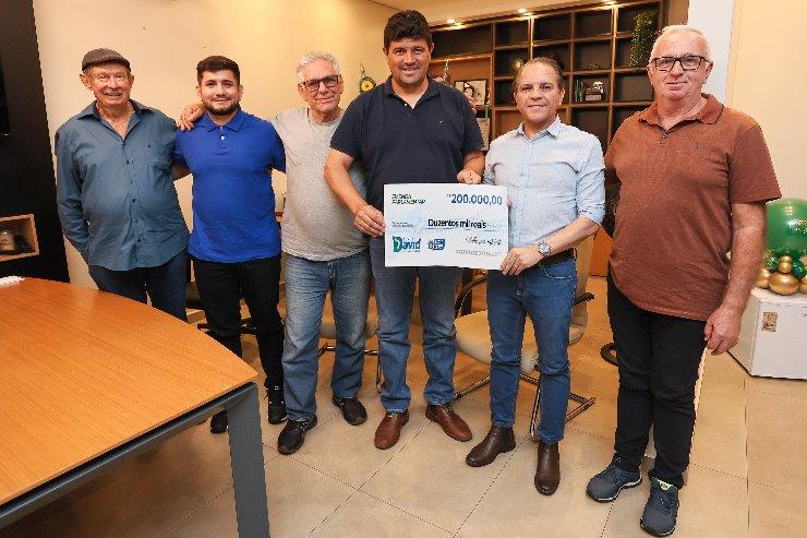 Coronel David leva esperança a idosos de Sidrolândia com R$ 200 mil para entidade Coronel David leva esperança a idosos de Sidrolândia com R$ 200 mil para entidade