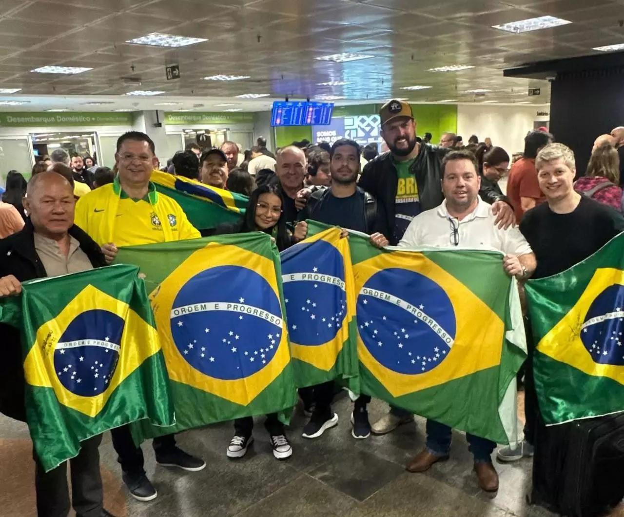 Deputados de MS se encontram com Bolsonaro nesta segunda em Brasília Deputados de MS se encontram com Bolsonaro nesta segunda em Brasília